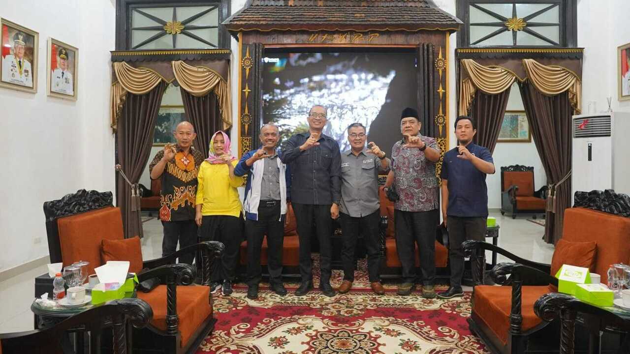 Dorong OKU Menjadi Kabupaten Informatif