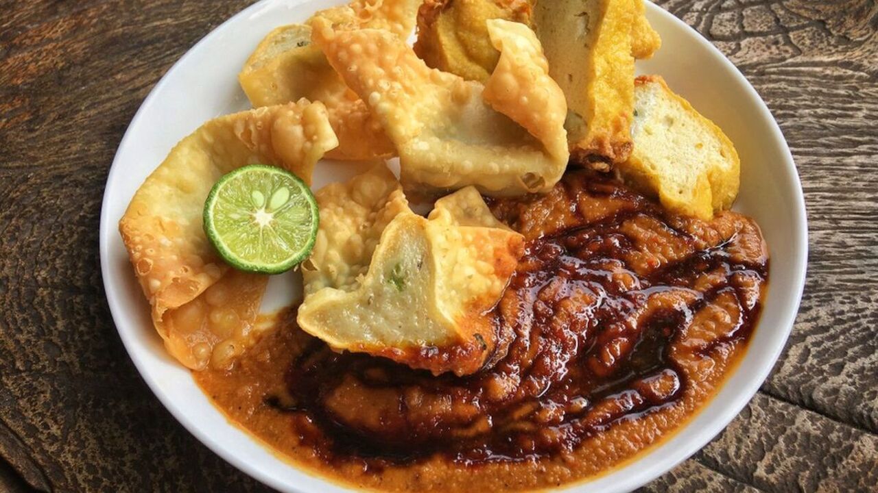 Batagor, Kuliner Bandung yang Menggugah Selera dan Tradisi