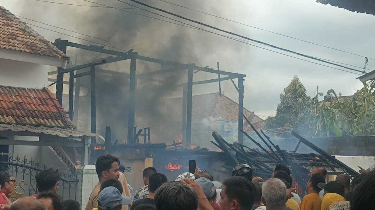 Habis Dilahap Si Jago Merah Rumah Warga Kedaton OKI Hanya Tersisa Puing-puing