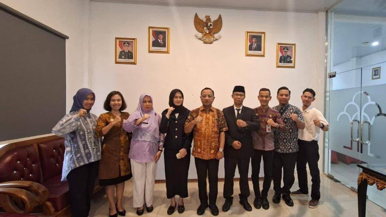 Kanwil Kemenkum Sumsel Ambil Sumpah Jabatan Dua Notaris Pengganti