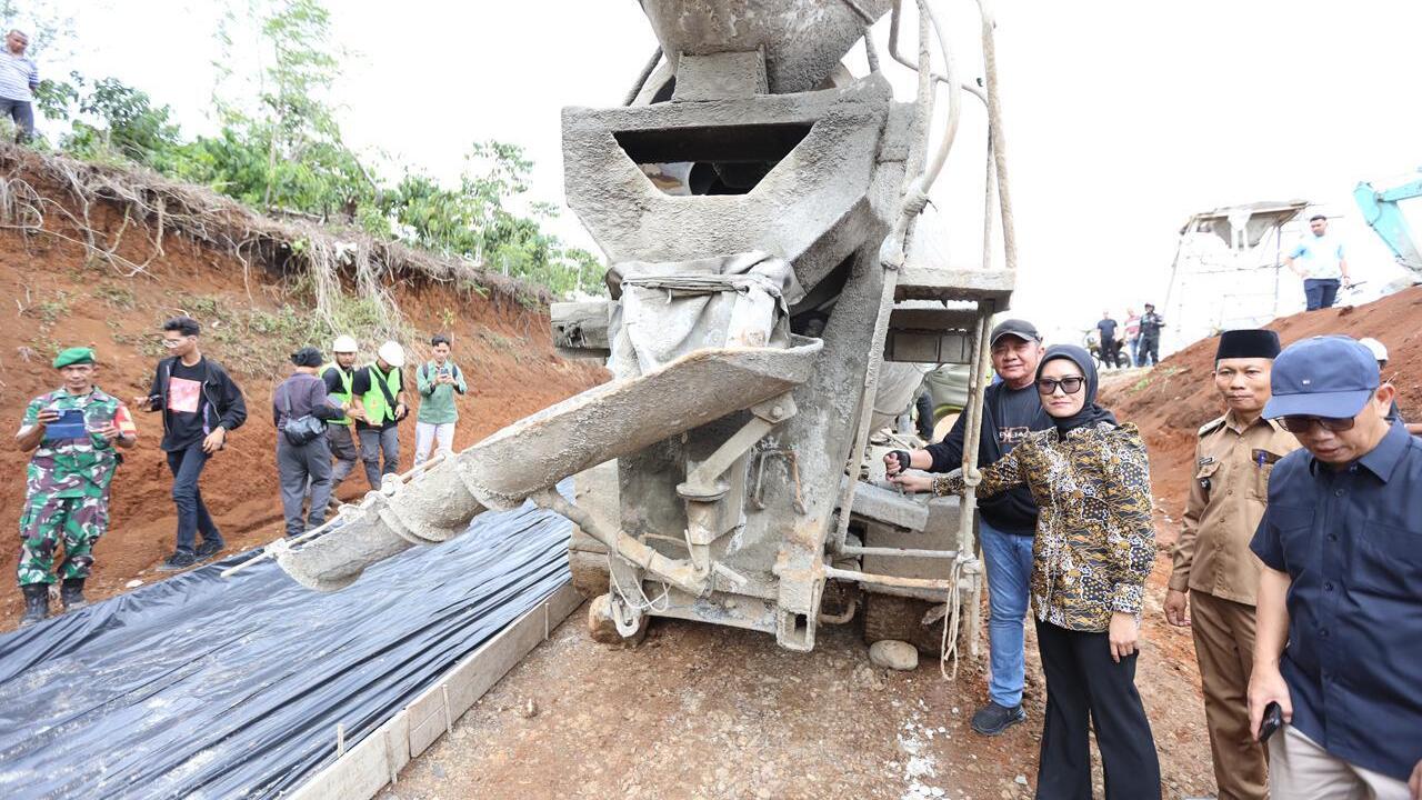 Gubernur Herman Deru Resmikan Jalan Poros Pulau Panggung–Gumay Ulu, Tempuh Lahat Kini Hanya 50 Menit