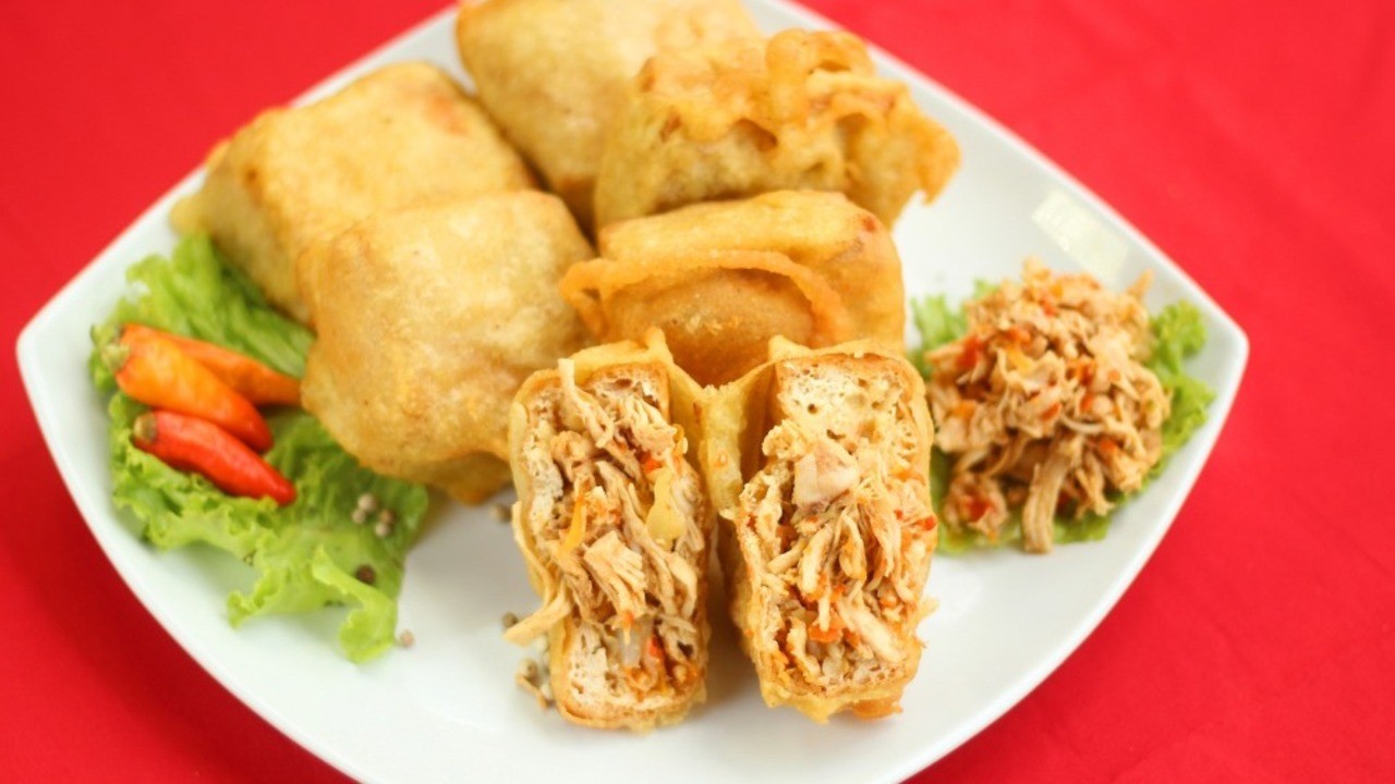 Tahu Isi Ayam Suwir, Camilan Sederhana yang Makin Digemari