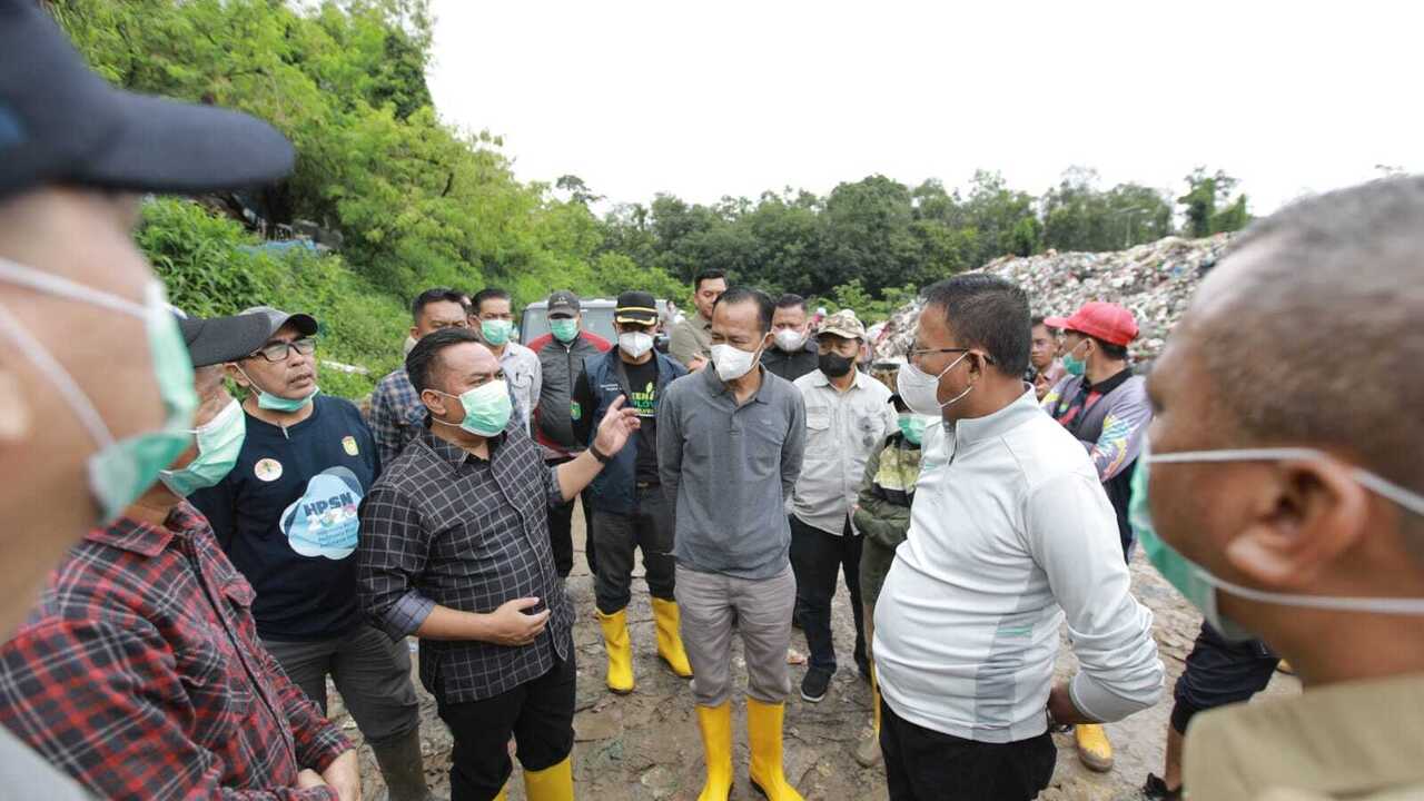 Sidak TPA Sungai Medang, H Arlan: TPA Ini Sudah Over Dosis, Tidak Layak Lagi