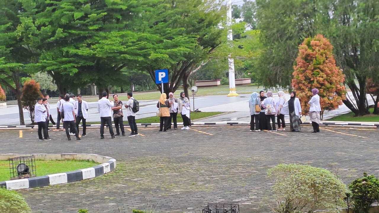 Puluhan Dokter di OKUT Tuntut Realisasi Insentif dan Evaluasi Kadinkes