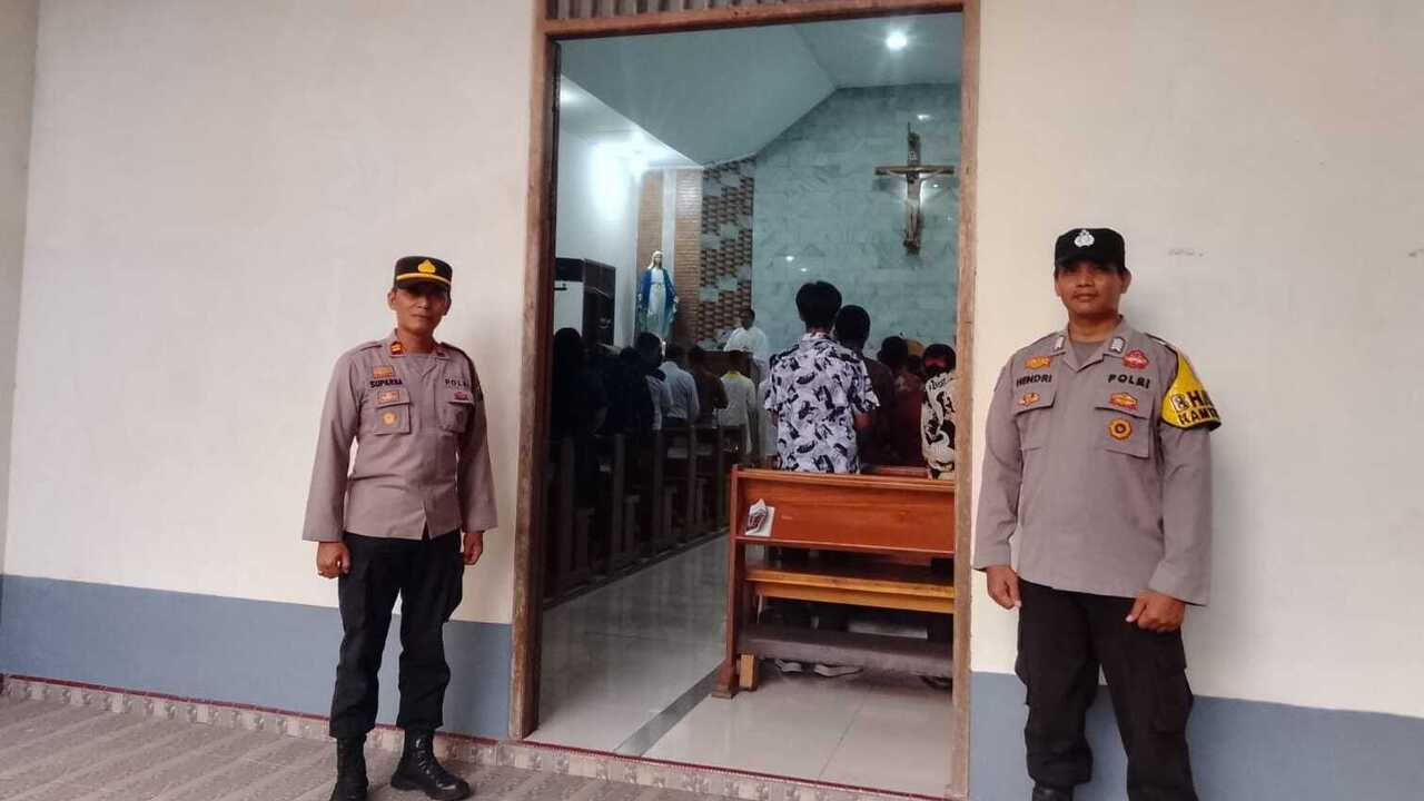 Perayaan Natal 2025, Polisi Jaga Ketat Gereja di Ogan Ilir
