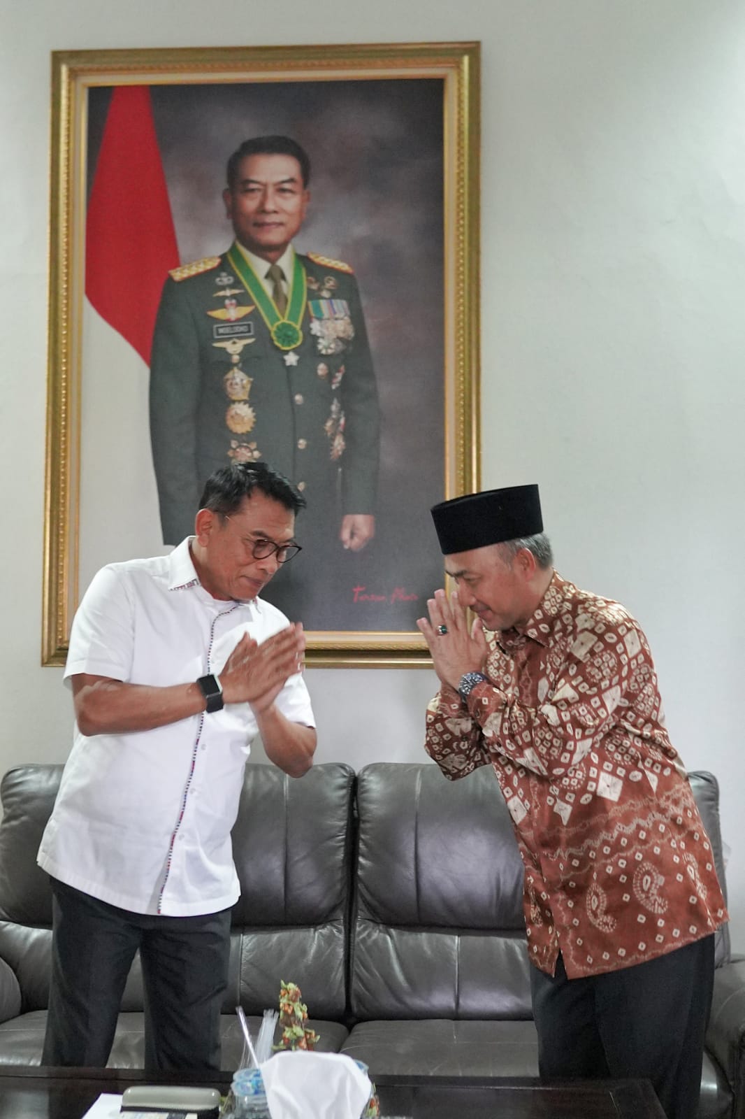 Temui Kepala Staf Kepresidenan Moeldoko, Pj Bupati Apriyadi Laporkan Ilegal Drilling di Muba