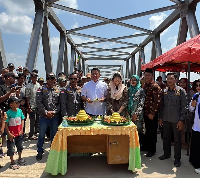 40 Tahun Menunggu: Herman Deru Hadiri Syukuran Pembangunan Jembatan Penghubung Kabupaten OKI-Banyuasin