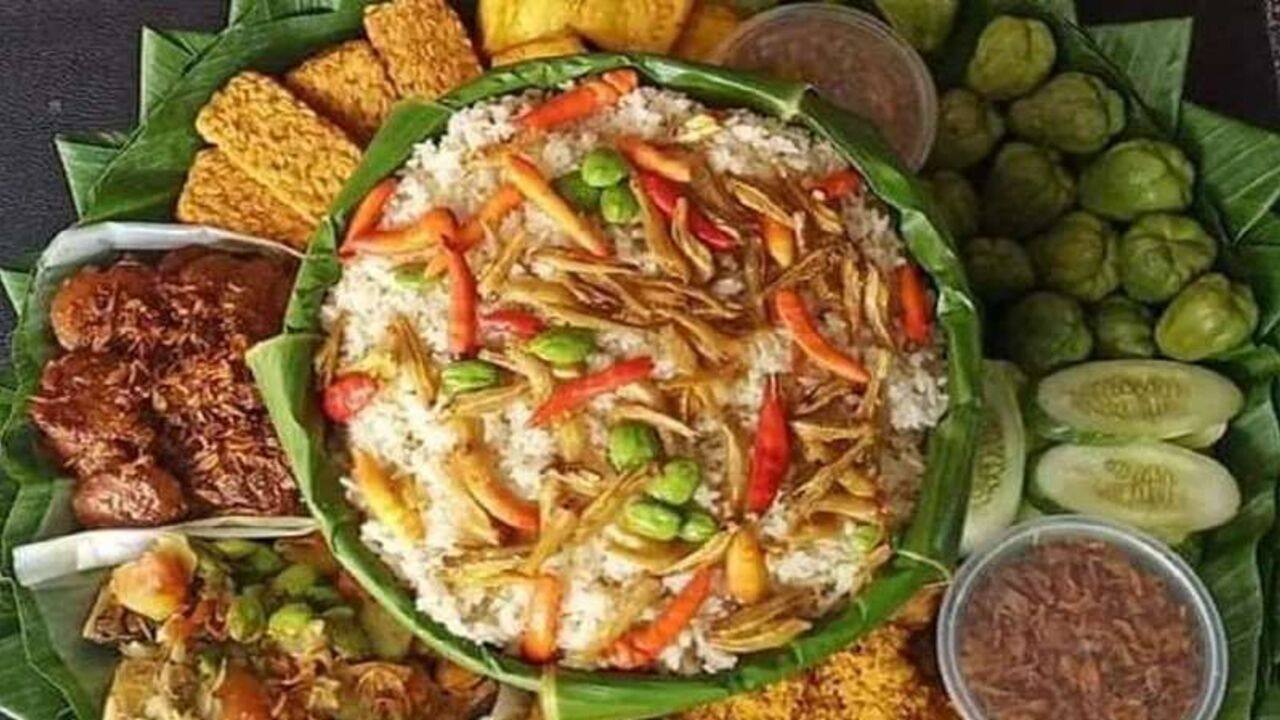 Nasi Liwet, Sajian Tradisional yang Tetap Menjadi Primadona di Tengah Gempuran Kuliner Modern