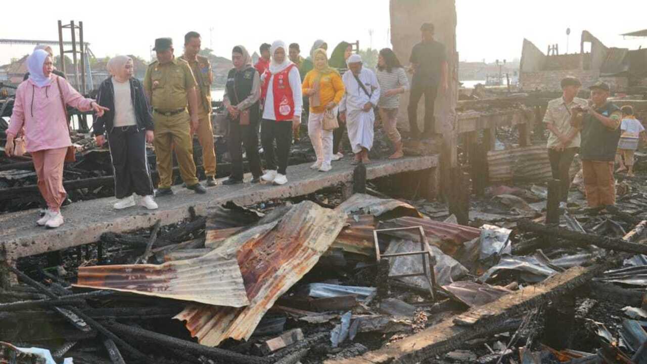 Feby Deru Kunjungi Lokasi Kebakaran di 1 Ulu, Pastikan Bantuan dan Trauma Healing bagi Korban