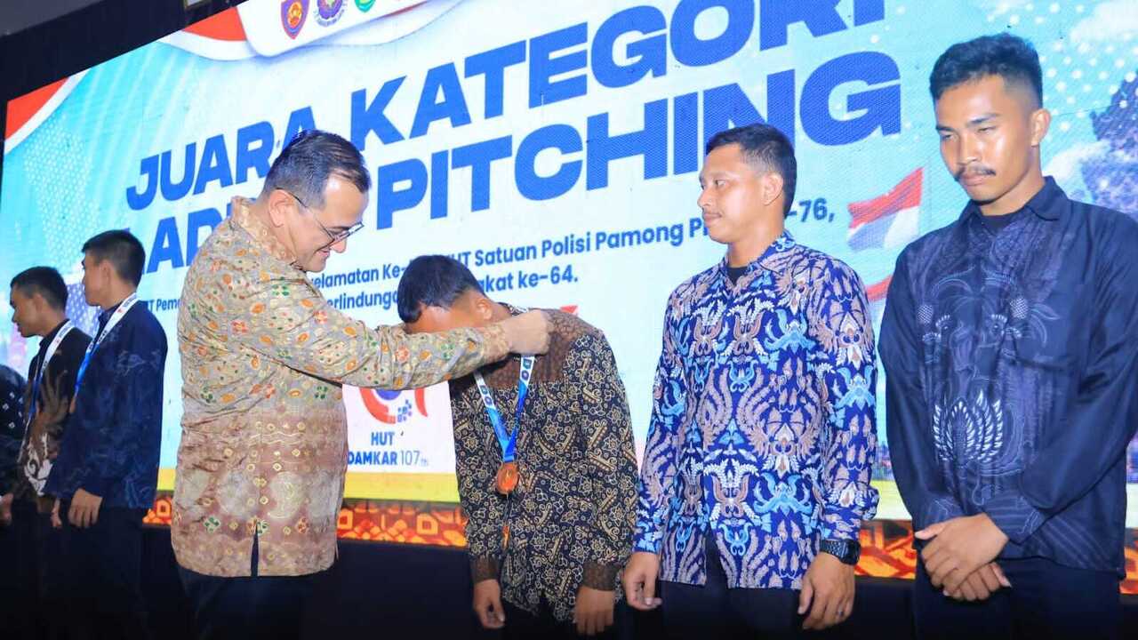 Sekda Sumsel Edward Candra Hadiri Gala Dinner, Wamendagri Tekankan Peran Strategis Aparatur Hadapi Tantangan G