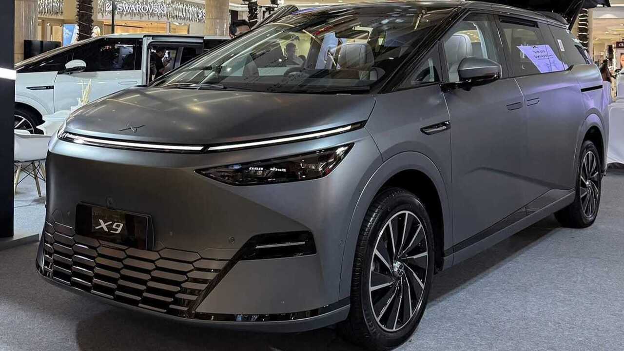 XPeng X9, Mobil Termurah dengan Air Suspension dan Rear-Wheel Steering Pertama di Indonesia!