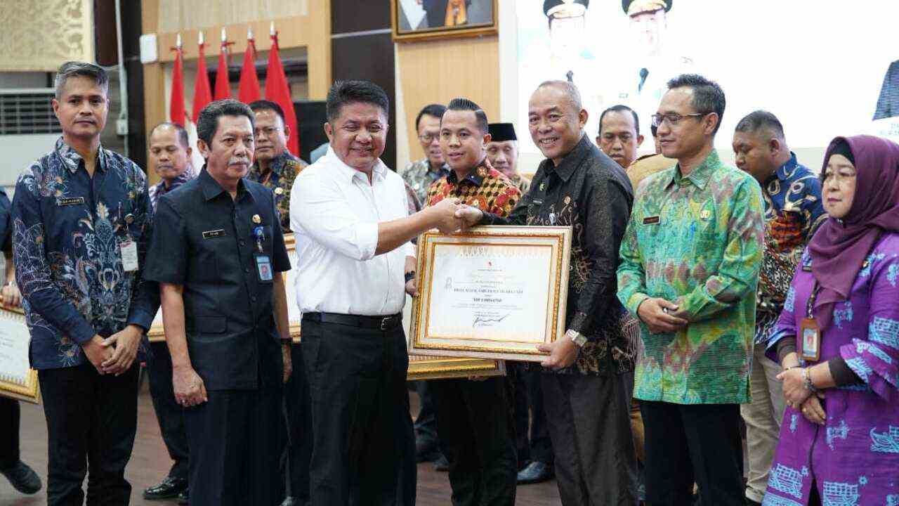 Dorong Inovasi Disdukcapil, Herman Deru Ajak Daerah Berlomba Tingkatkan Kualitas Layanan Kependudukan