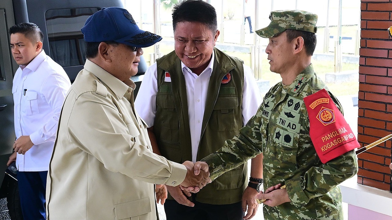 Herman Deru Perkuat Penanganan Karhutla Sumsel, Prabowo Tambah Armada dan Peralatan