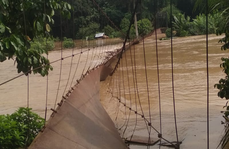 Empat Jembatan Gantung di OKU Putus Diterjang Banjir