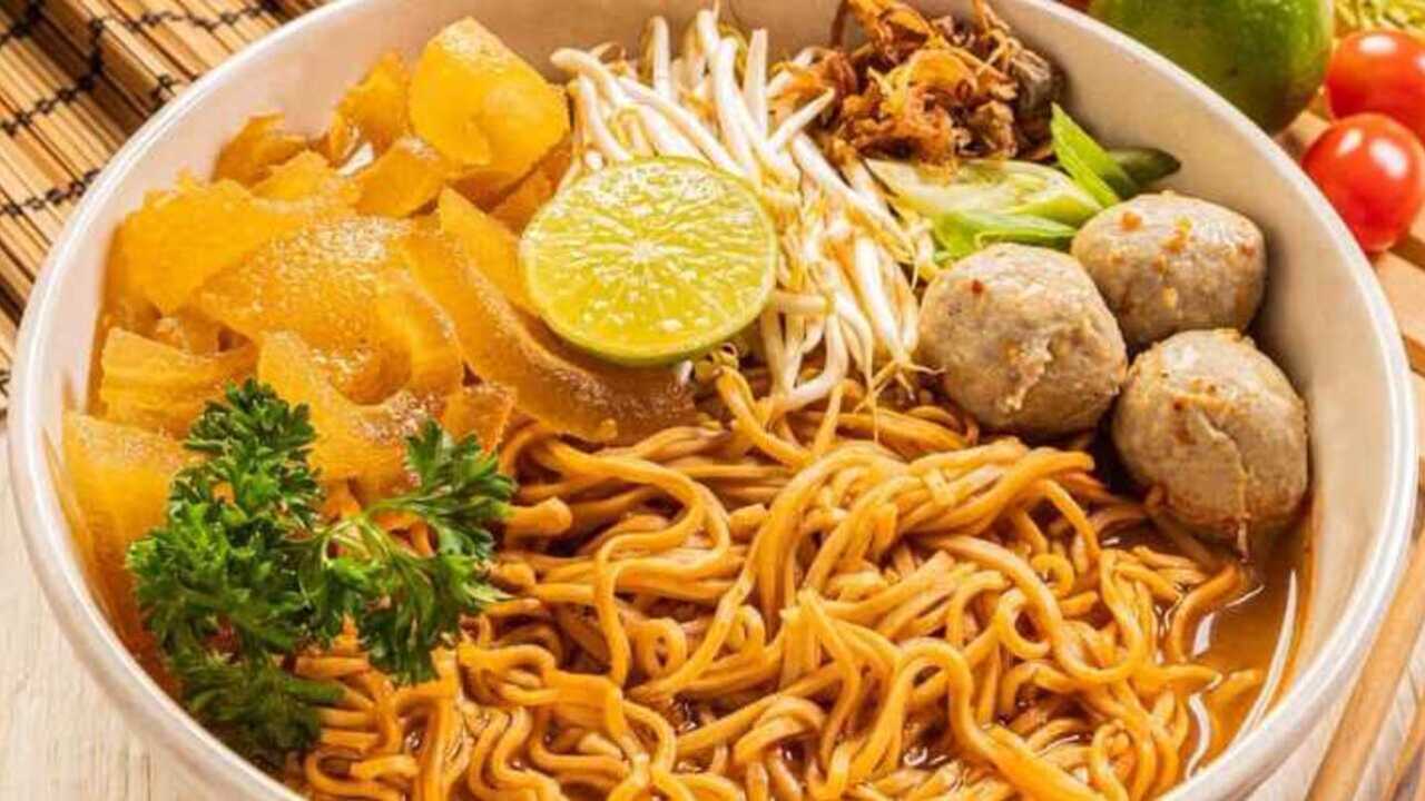 Mie Kikil, Hidangan Khas yang Menggoda Lidah dan Mengangkat Cita Rasa Lokal