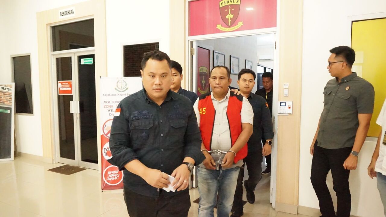 Korupsi Dana Desa Hampir Setengah Miliar, Kades Sebokor Ditahan Jaksa