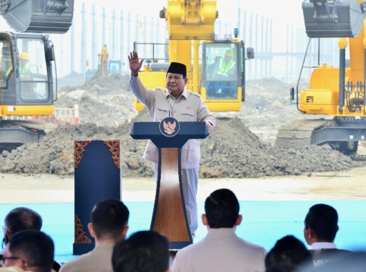 Dukung Hilirisasi dan Ekosistem EV, PLN Pasok Listrik 2 × 27,7 MVA ke Pabrik Baterai EV di Karawang