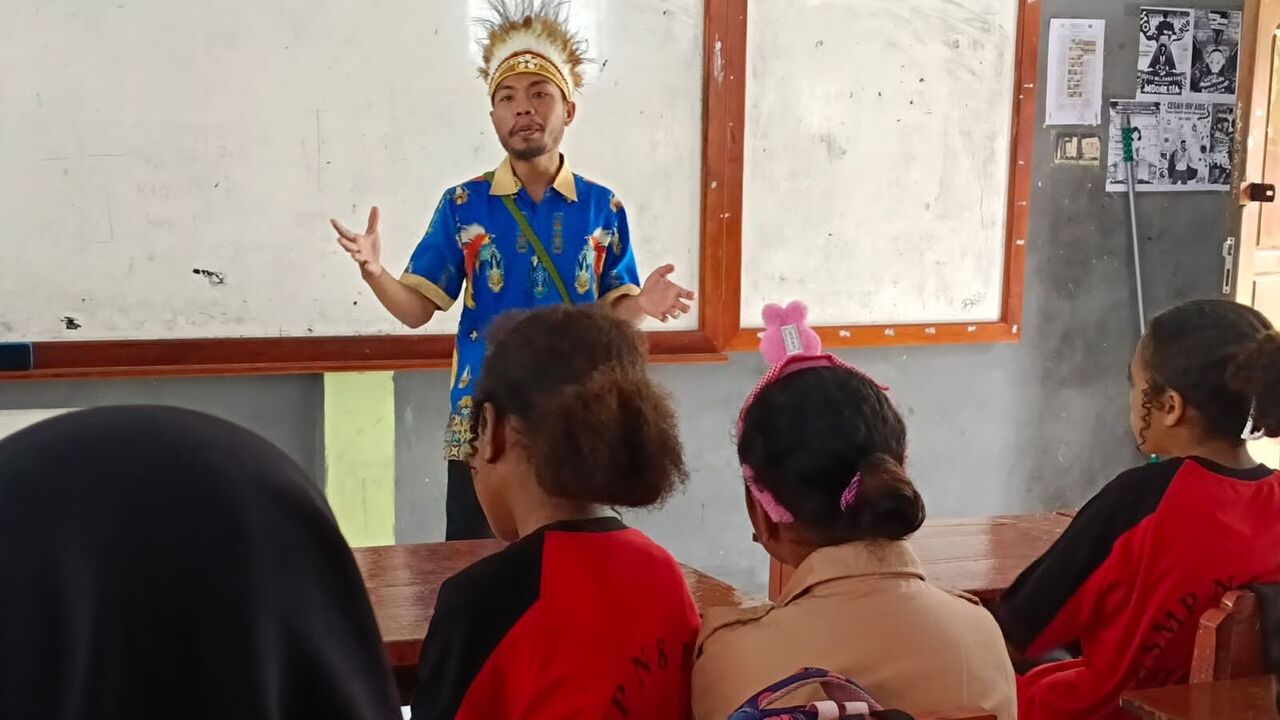 StandWithTeachers: Mengapresiasi Peran, Menguatkan Mimpi Guru Indonesia