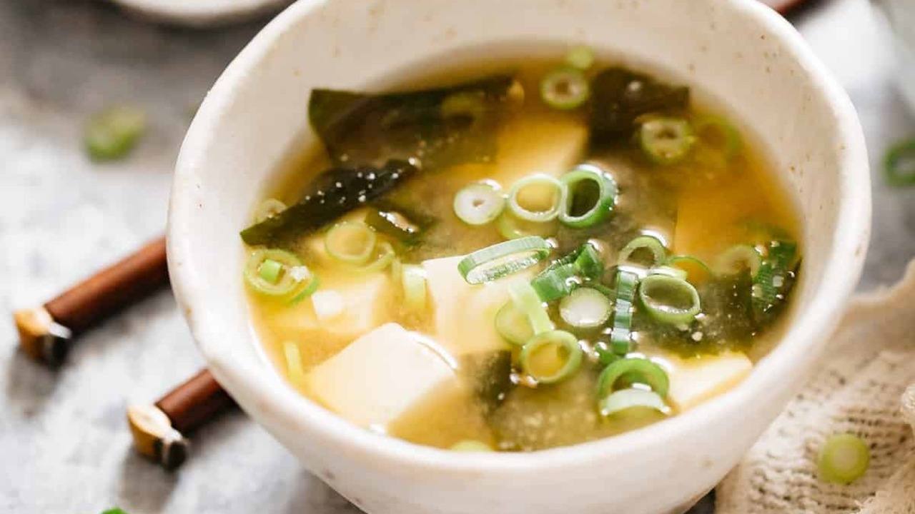 Miso Soup : Sup Tradisional Jepang yang Menyehatkan dan Mendunia