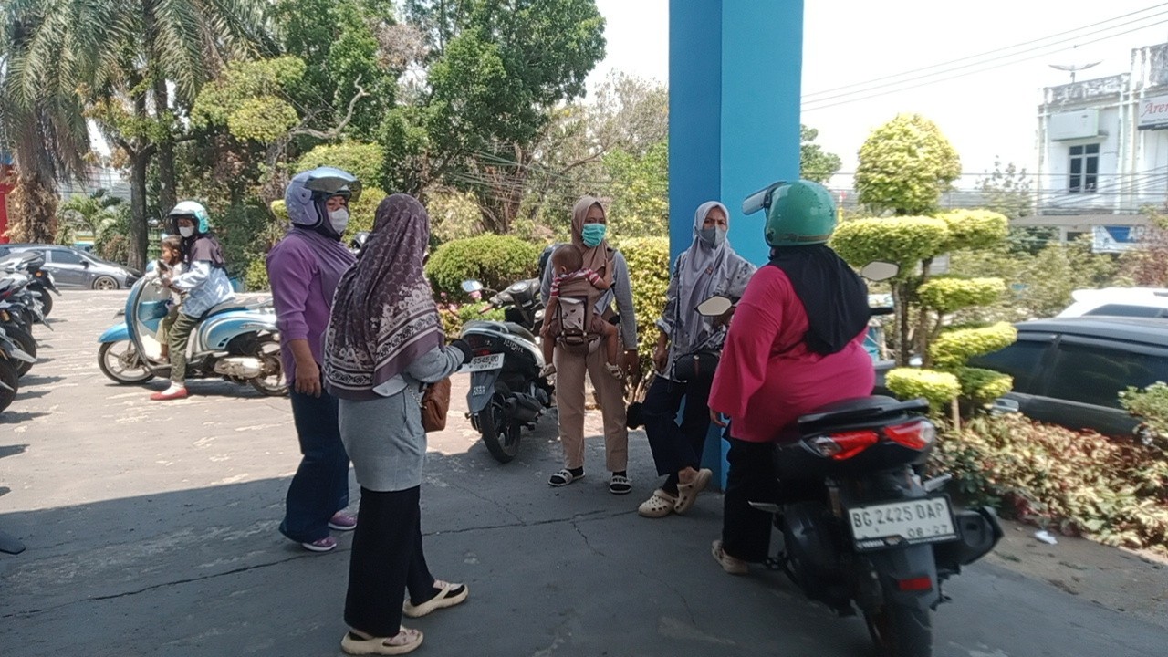 Warga Keluhkan Hampir Dua Pekan Air Tak Mengalir