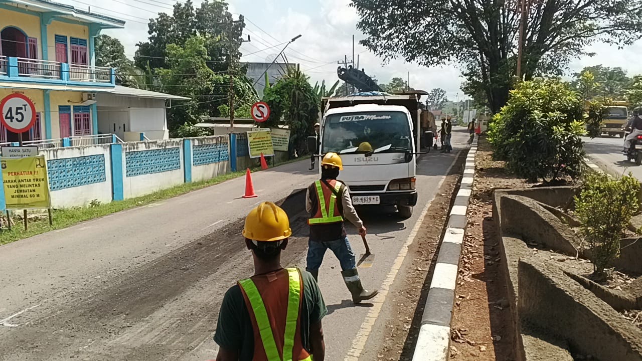 Pengendara Was-was, Jalinsum Ruas Belimbing–Simpang Meo Ditambal Sulam