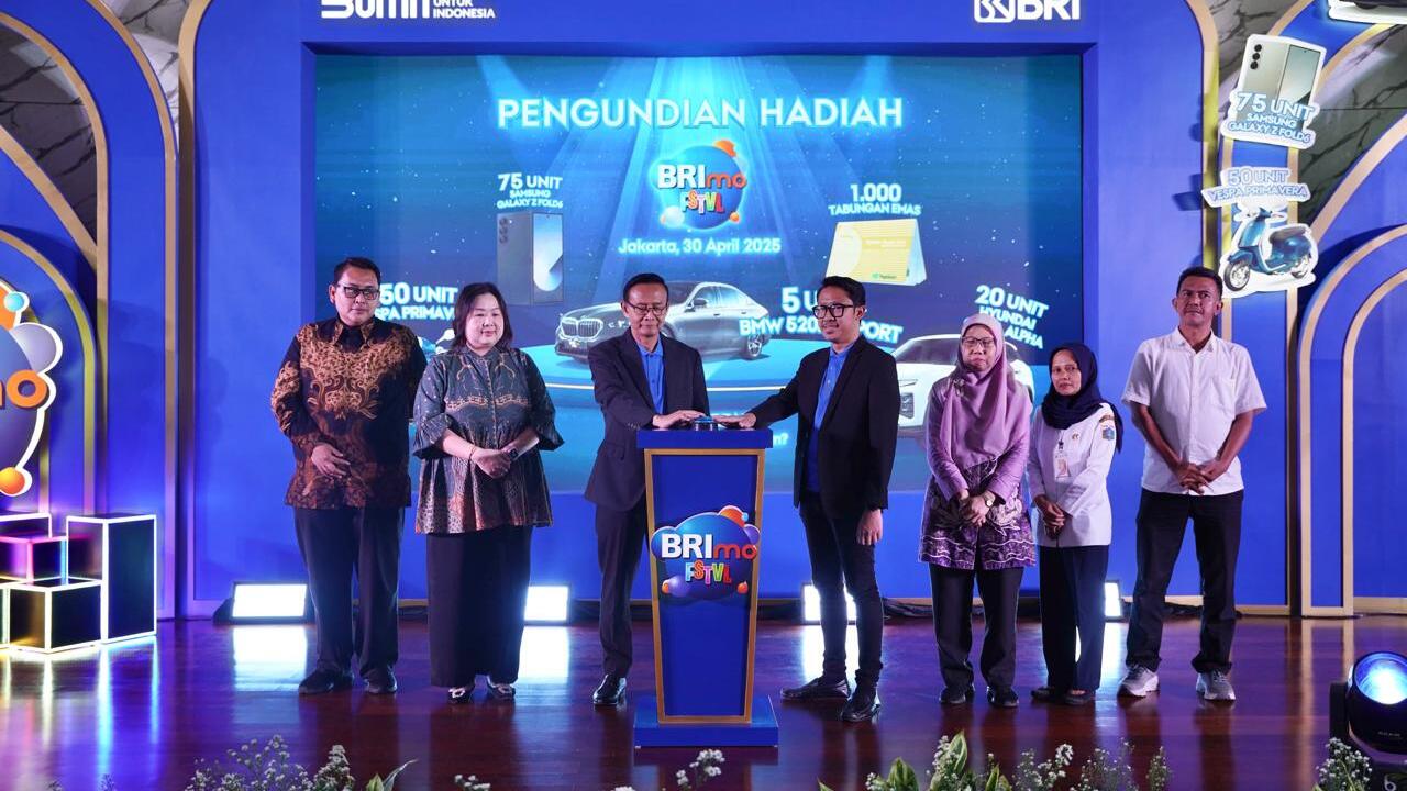 Umumkan Pemenang BRImo FSTVL 2024, Nasabah BRI Bawa Pulang Mobil BMW hingga Ribuan Tabungan Emas