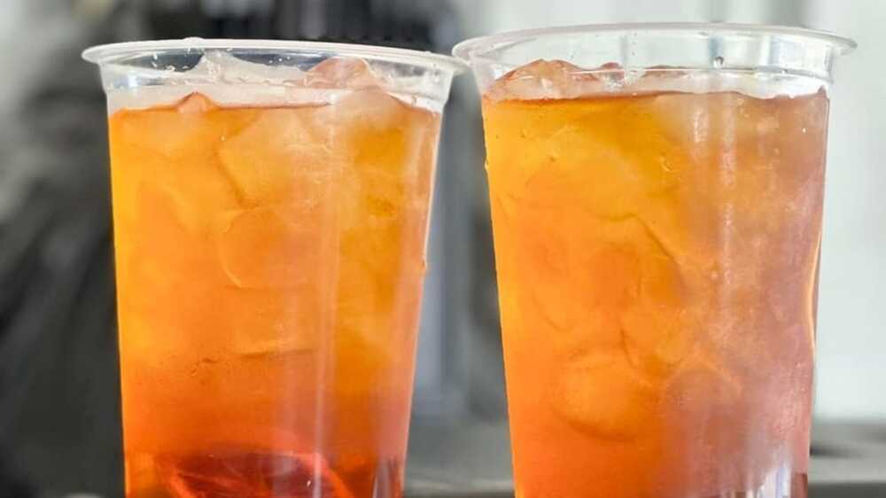Es Lemon Teh: Minuman Segar dengan Kombinasi Aroma Teh dan Keharuman Lemon