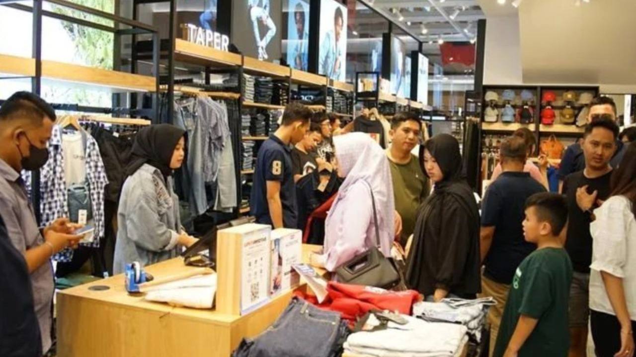 THR Udah Cair, Buruan Belanja Baju Baru di Palembang Indah Mall Gelar Ramadan Midnight Shopping 2025 Diskon Hi