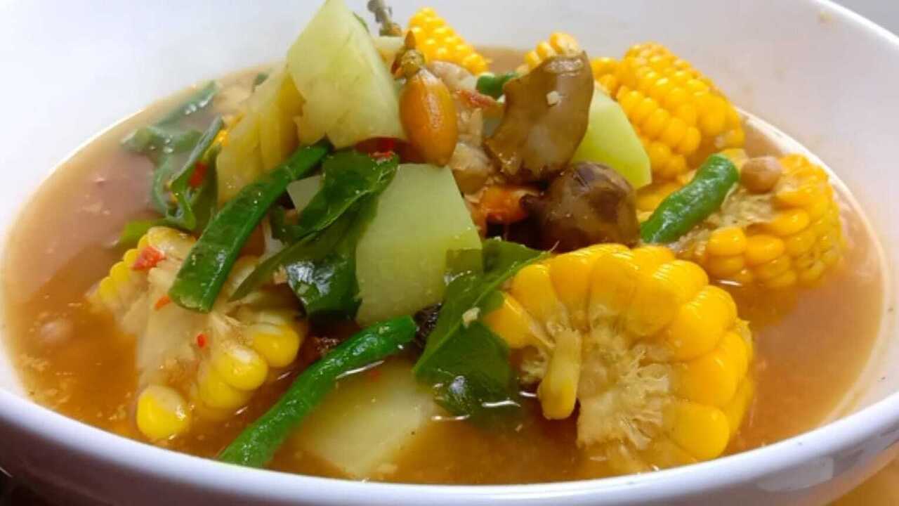 Sayur Asem : Sajian Segar yang Penuh Rasa dan Khasiat