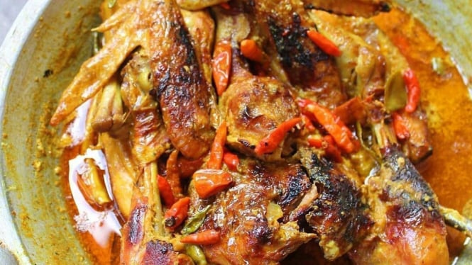 Ayam Lodho : Cita Rasa Tradisional Tulen dari Tanah Jawa Timur yang Kian Diminati