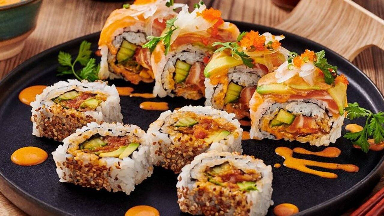 Fenomena Sushi Roll : Dari Makanan Tradisional Jepang ke Hidangan Global Favorit