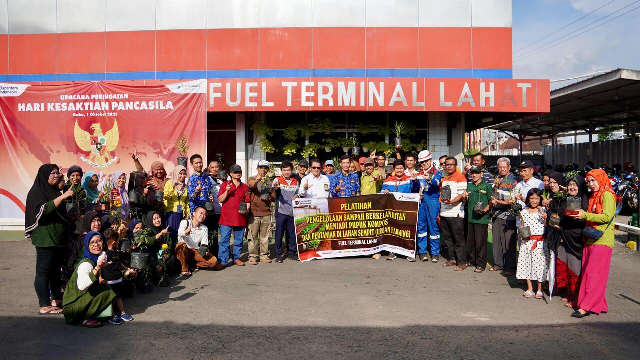 Pertamina Patra Niaga Regional Sumbagsel Latih Masyarakat di Lahat Kelola Sampah jadi Modal Urban Farming