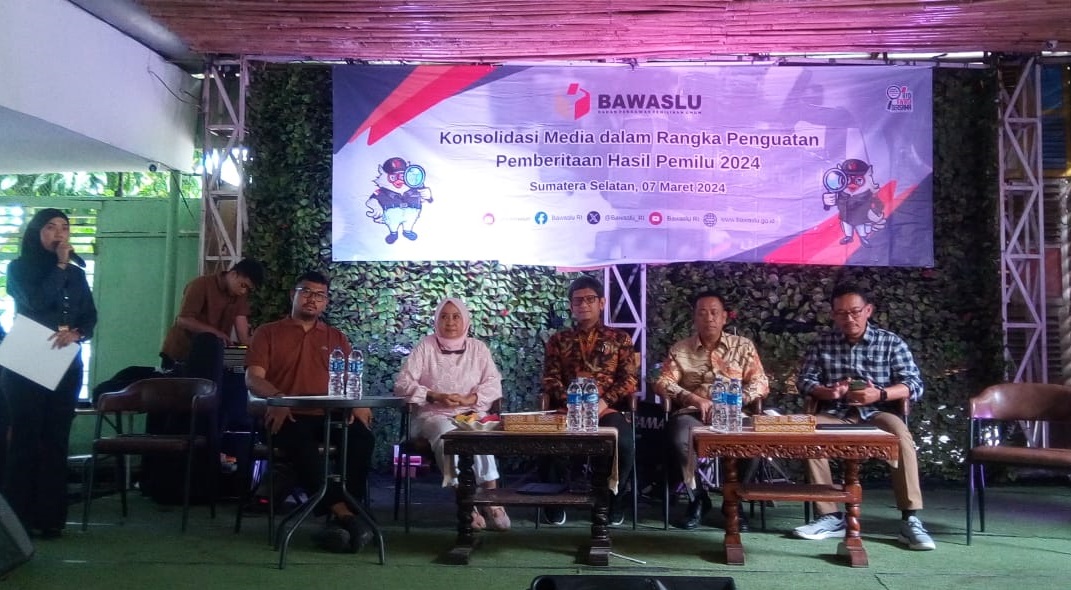 Bawaslu Gelar Konsolidasi Media di Guns Cafe Palembang: Meningkatkan Sinergitas untuk Pilkada Serentak 2024