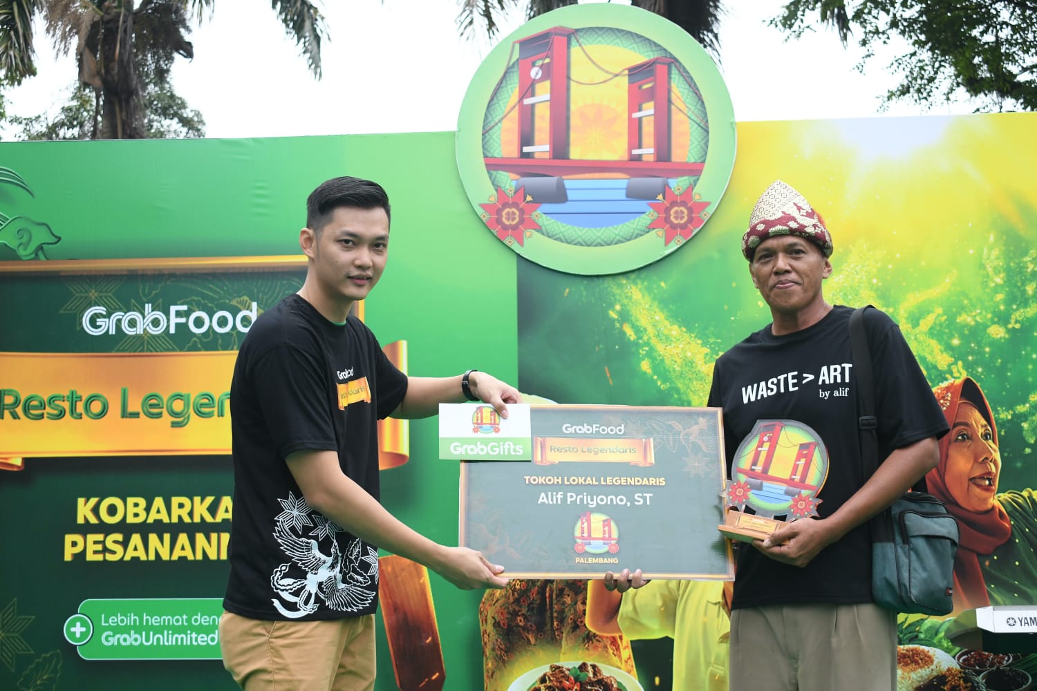 Rayakan Tokoh dan Kuliner Legendaris Palembang,  Grab Gelar Festival Legendaris GrabFood
