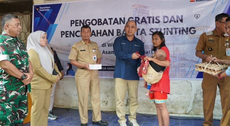 PTBA Gelar Pengobatan Gratis dan Perkuat Aksi Penanganan Stunting di Ring 1 Kertapati Port