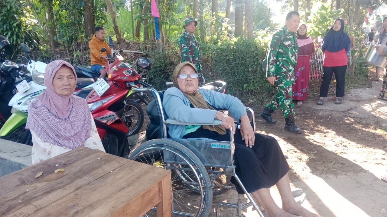 Antusias Warga : TMMD Datang, Harapan Desa Pun Berkembang