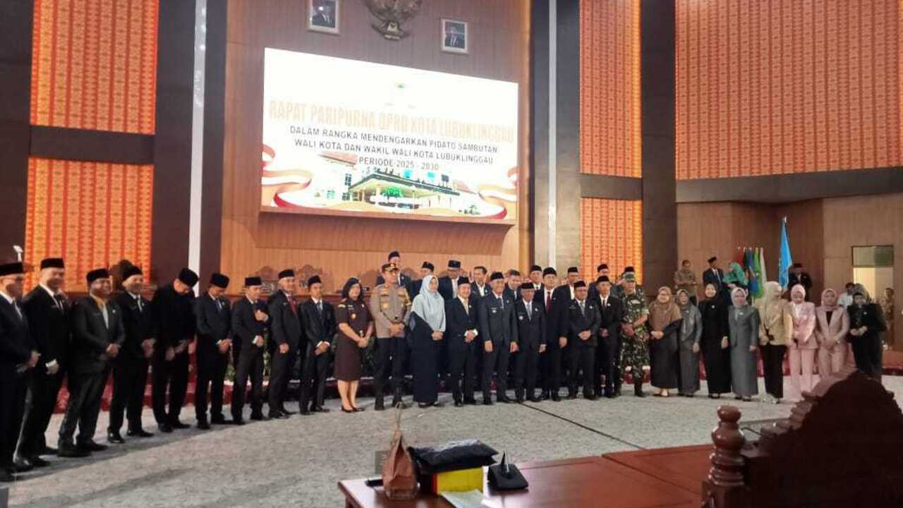 Perdana Hadiri  Paripurna DPRD, Walikota Lubuklinggau Paparkan Visi dan Program Unggulan