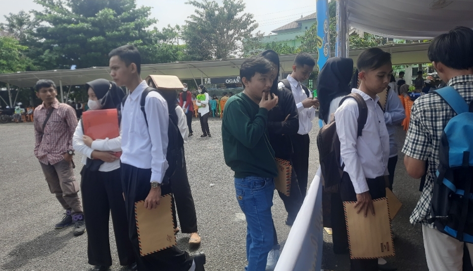 Ribuan Pencaker Serbu Job Fair di OKU