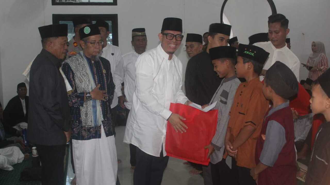 Bupati OKU Kejar Bantuan Infrastruktur Untuk Batumarta