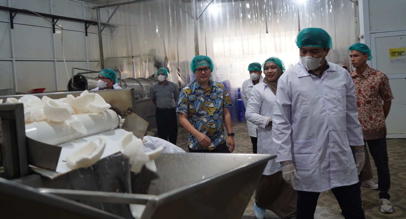 Kepala Badan Karantina Tinjau Pabrik Santan di Ogan Ilir, Dorong Hilirisasi dan Pastikan Keamanan Produk Ekspo