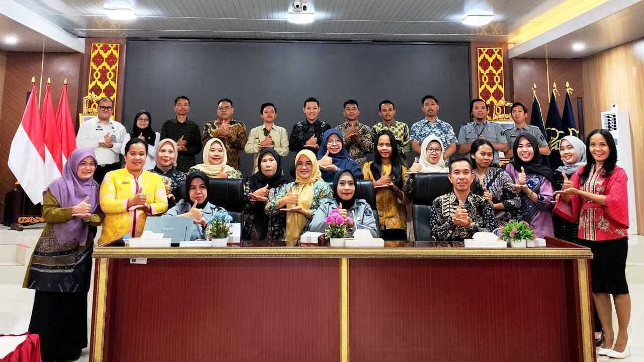 Kanwil Kemenkum Sumsel Berikan Bimtek Pelayanan AHU/KI kepada Pemkab OKU Timur