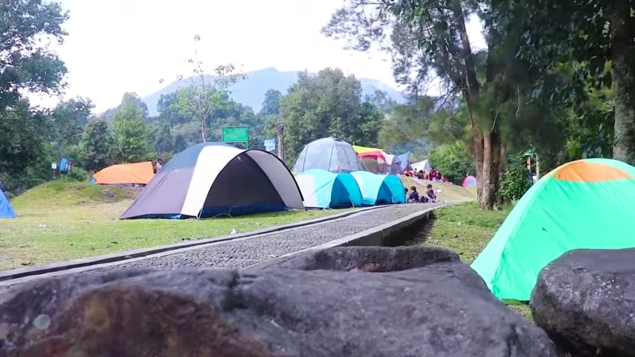 Mandalawangi Camping Ground: Pengalaman Camping Klasik ala Film Ghibli di Jantung Alam Cibodas