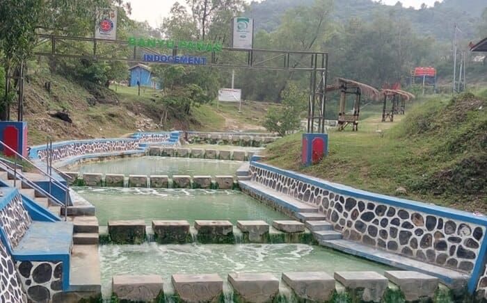 Sensasi Hangat dan Rileks di Musim Hujan : Yuk ! Berendam di Banyu Panas Palimanan, Cirebon Jawa Barat