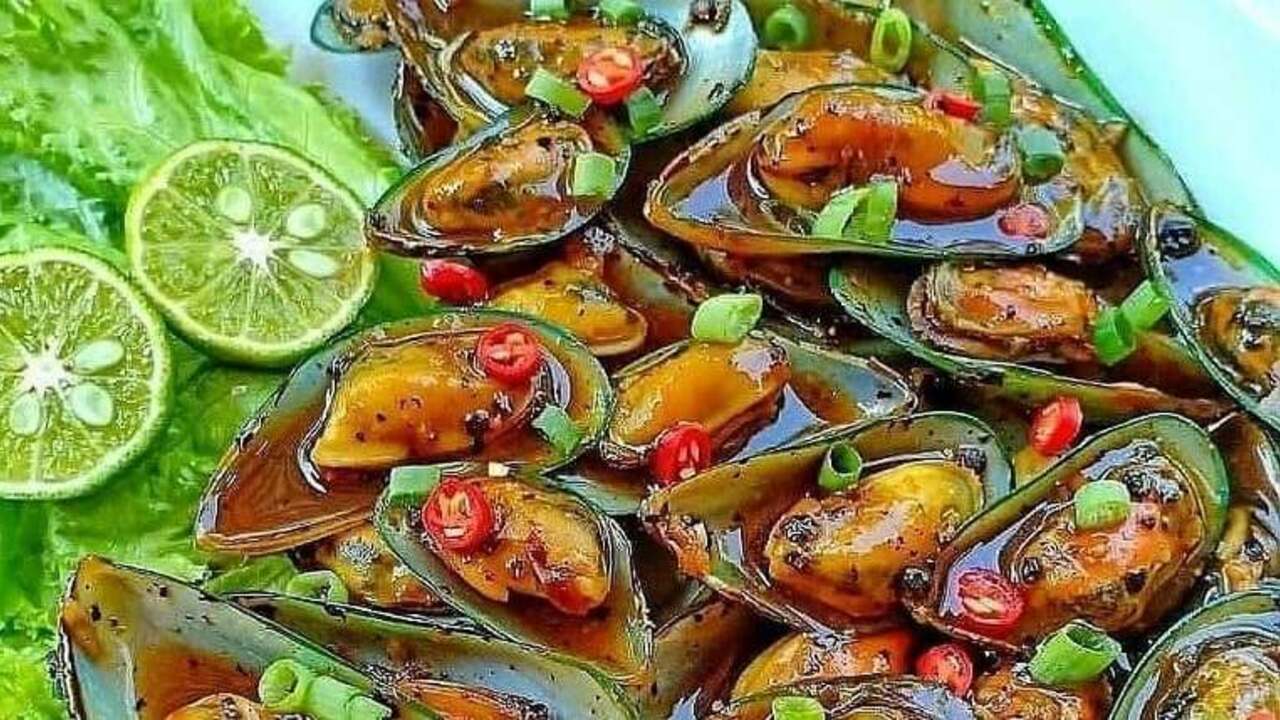 Kerang Hijau Lada Hitam: Cita Rasa Laut yang Menggoda Lidah