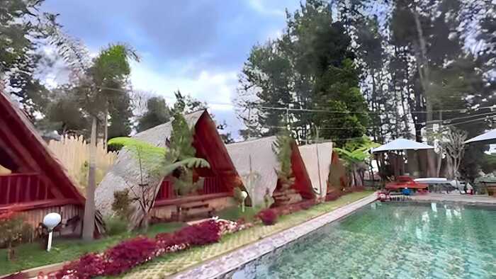 DGYP 5 Ciater, Villa Konsep Glamping Murah dengan Private Pool Air Hangat di Puncak Gunung
