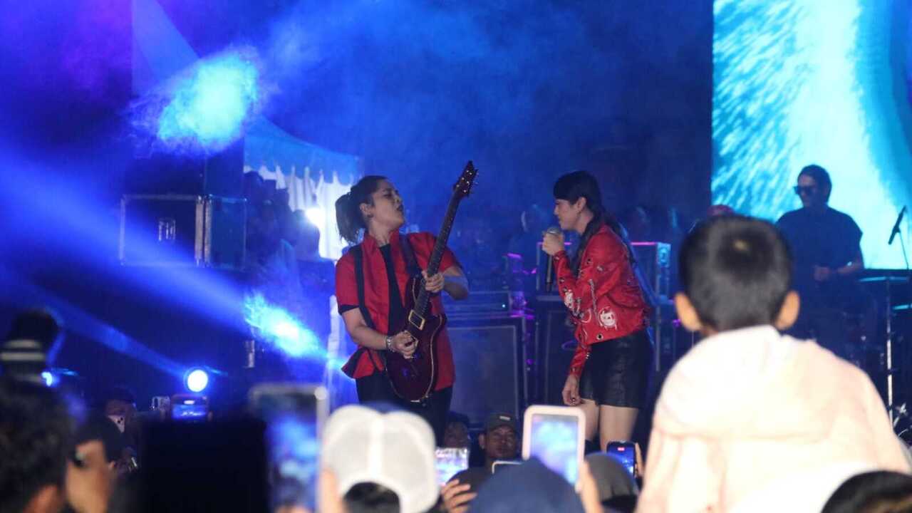 The Virgin Sukses Hibur Masyarakat Muara Enim