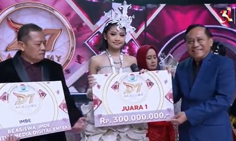 Dangdut Academy 7 Indosiar 2025: Tasya Resmi Juara, Kalahkan Valen Lewat Dukungan Virtual Gift Pemirsa