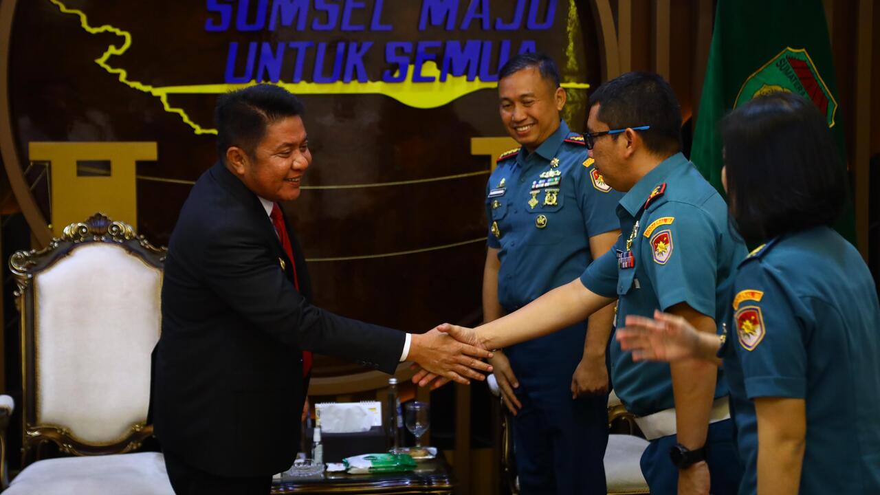 Terima Danlanal Baru, Herman Deru Tekankan Kolaborasi Bangun Pelabuhan Samudera Tanjung Carat