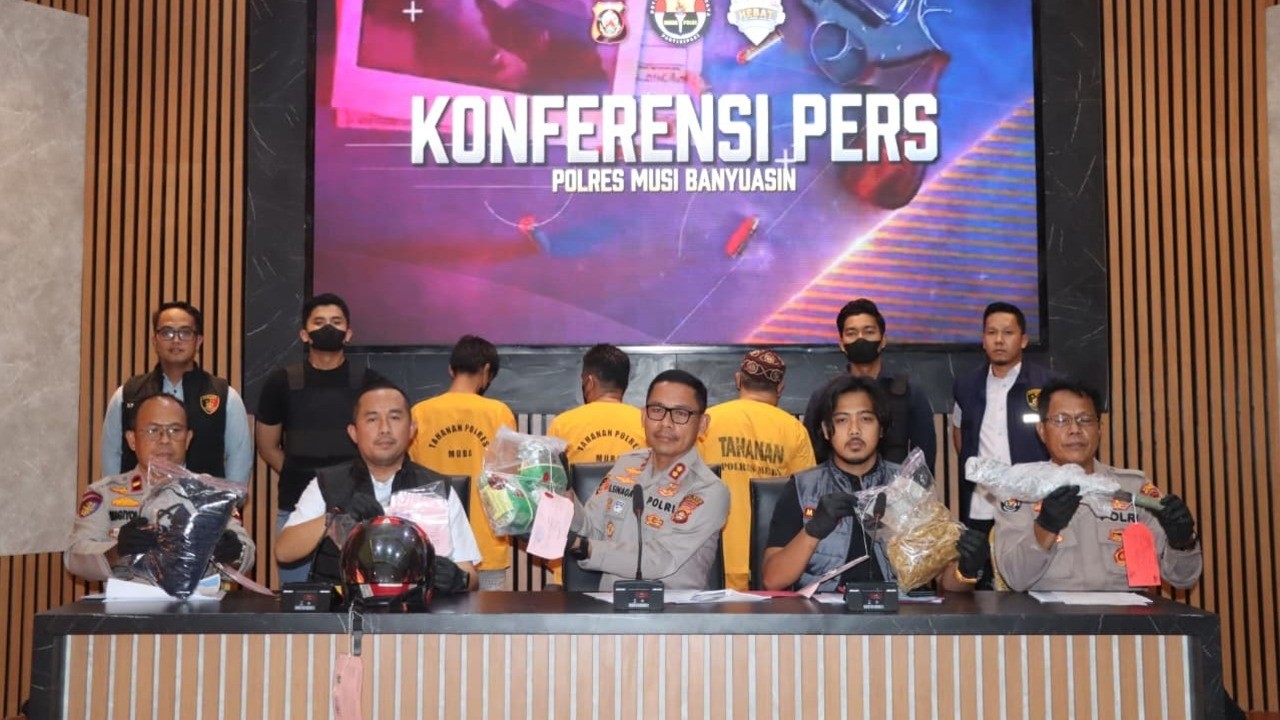 Penggerebekan Narkoba di SPBU Babat Toman, Dua Tersangka dan Sabu 3 Kg Diamankan