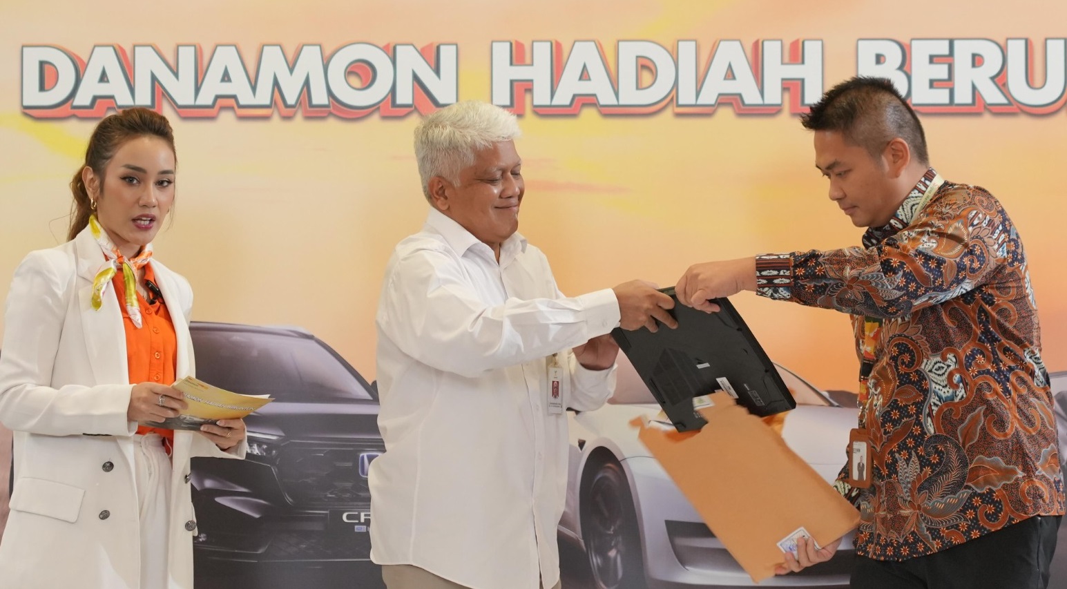 Danamon Umumkan Pemenang Undian Tiga Bulanan dan Grand Prize Program Danamon Hadiah Beruntun 2024